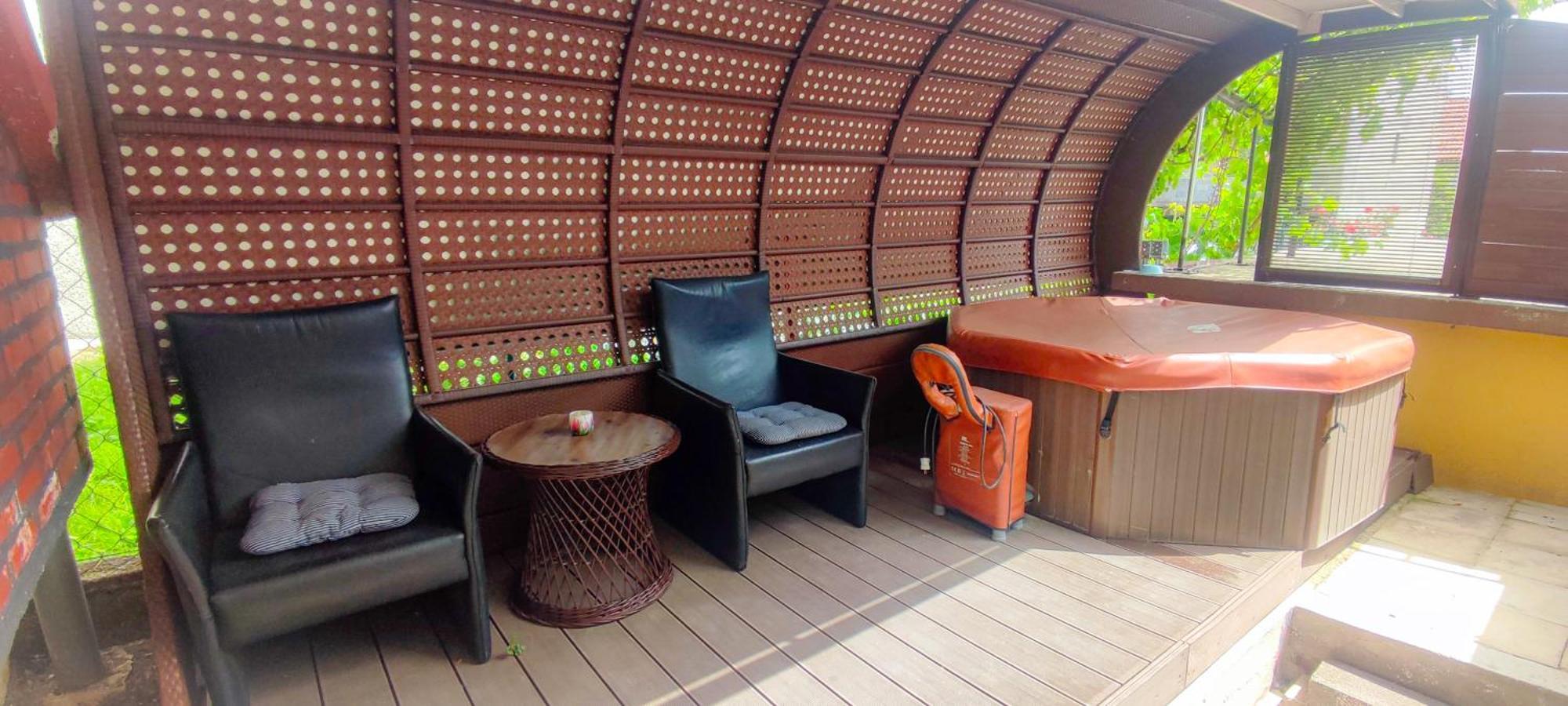 Magic Sauna,jakuzzi,kino